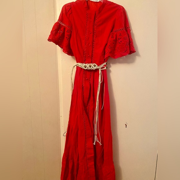 button up front, tie waist, eyelet detailing. Never worn. - Picture 2 of 2